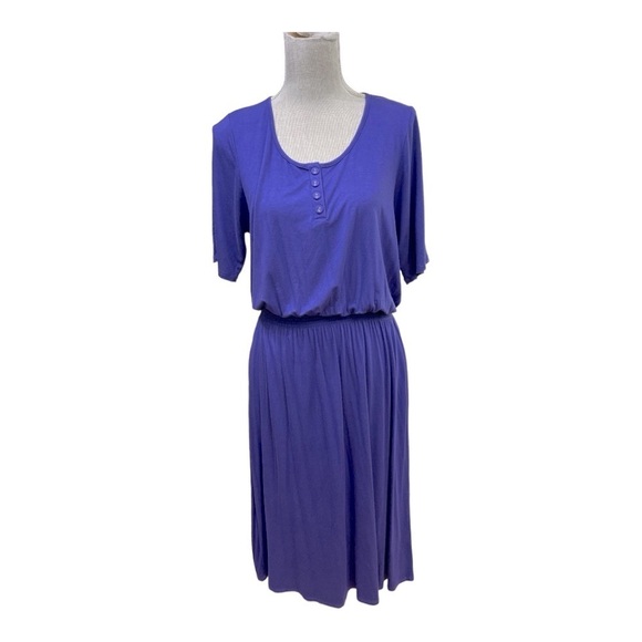 LOGO by Lori Goldstein Knit Maxi Dress Sz M Purple Short Sleeve 4 Button Long - Picture 1 of 9